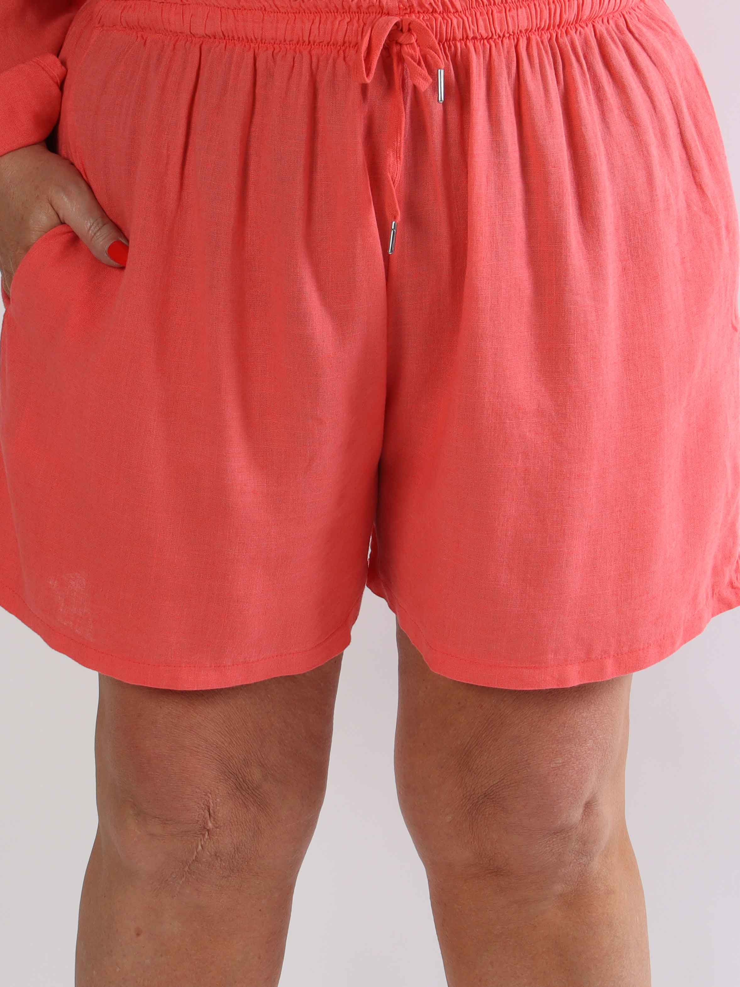 Clara Shorts - Lette shorts i viskose og hør